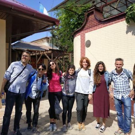 Sim Sim Hostel & Guest House Near The Church Samarkand Exterior foto