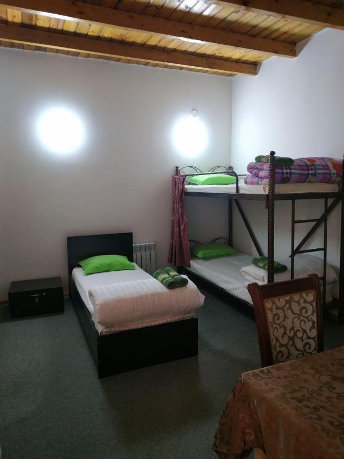 Hostel & Guest House Sim Sim Near The Church Samarkand Exterior foto