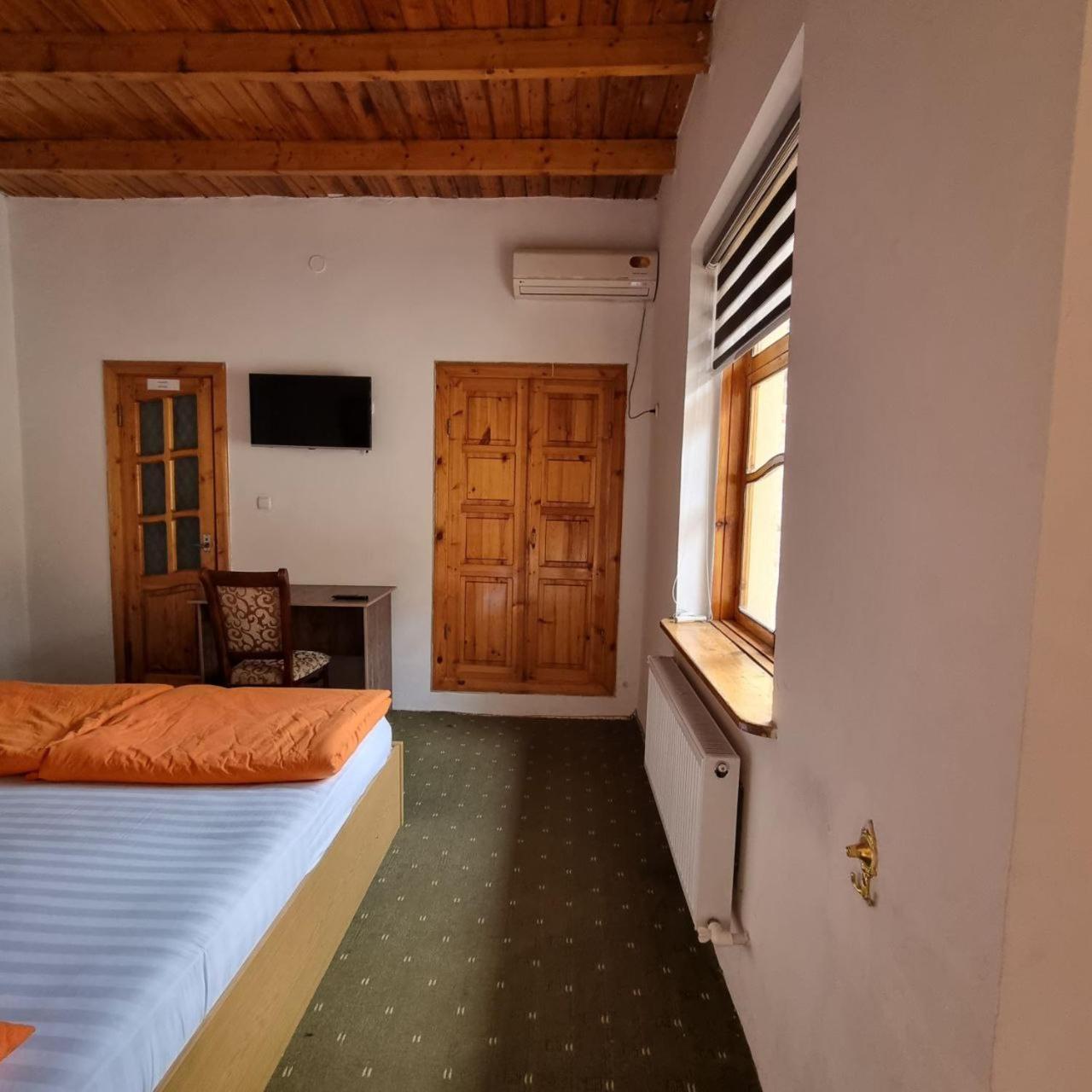 Hostel & Guest House Sim Sim Near The Church Samarkand Exterior foto