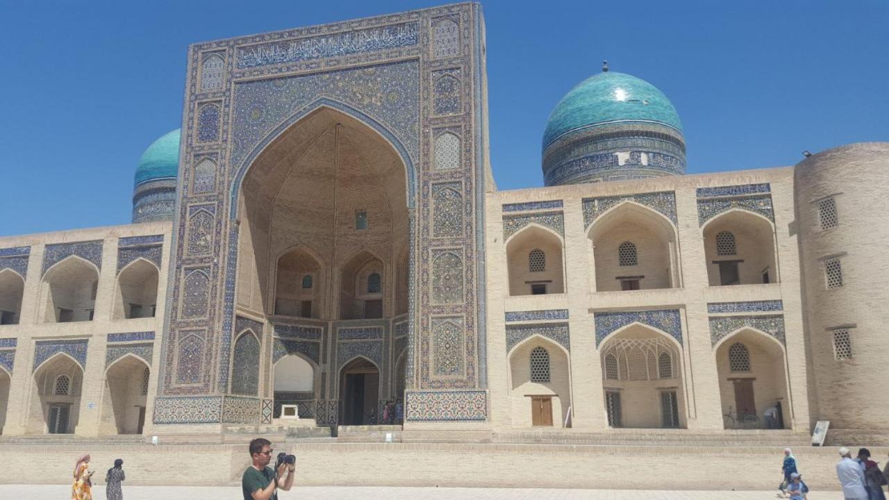 Sim Sim Hostel & Guest House Near The Church Samarkand Exterior foto