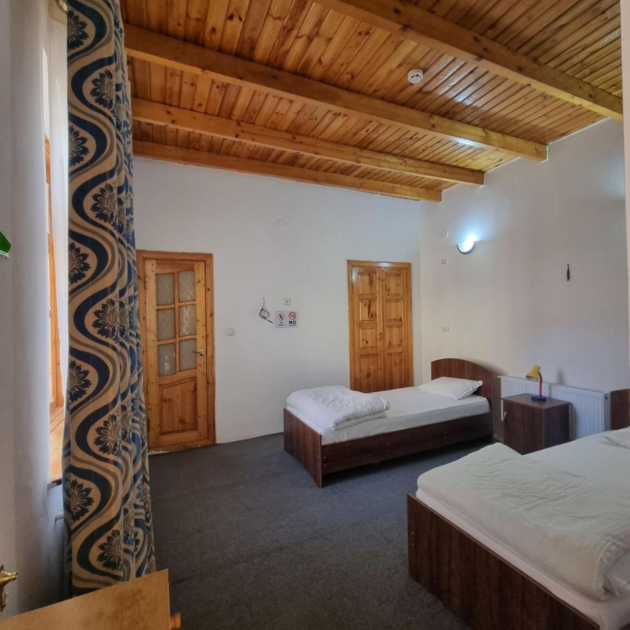 Hostel & Guest House Sim Sim Near The Church Samarkand Exterior foto