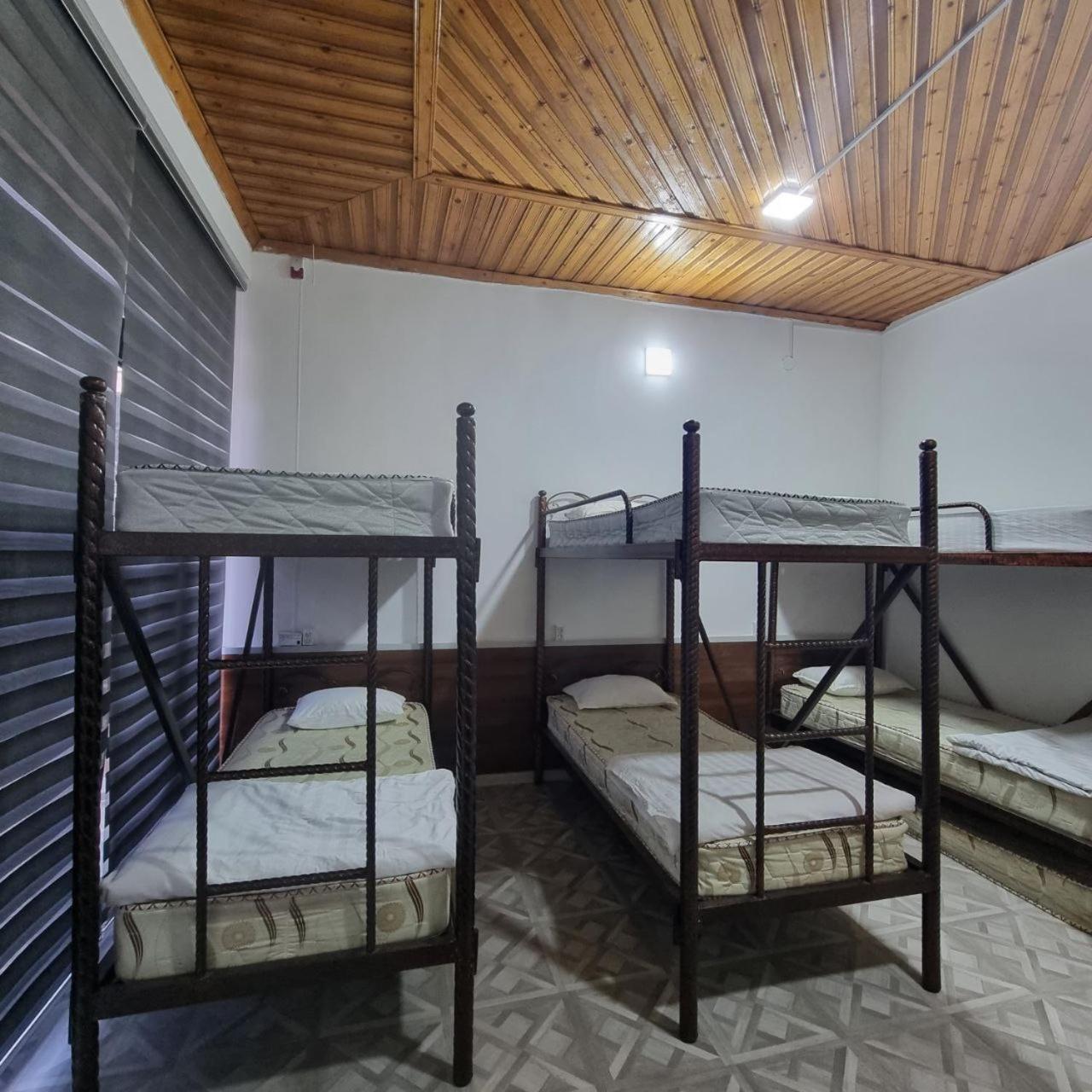 Sim Sim Hostel & Guest House Near The Church Samarkand Exterior foto