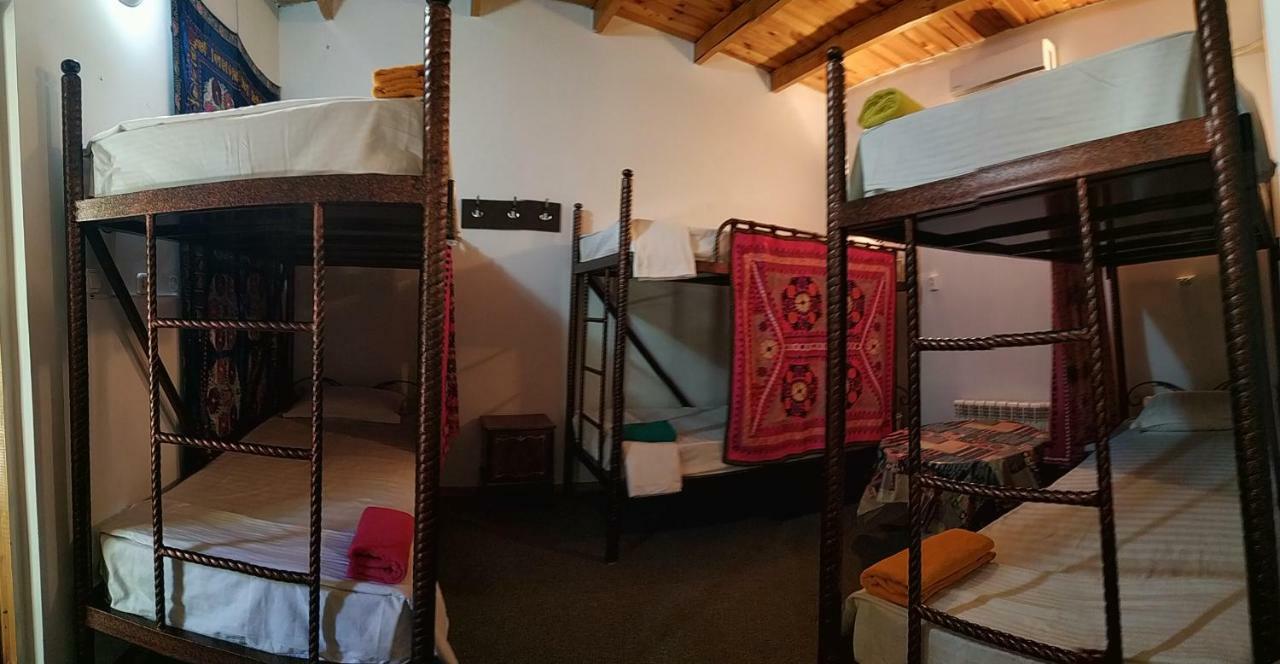 Sim Sim Hostel & Guest House Near The Church Samarkand Exterior foto